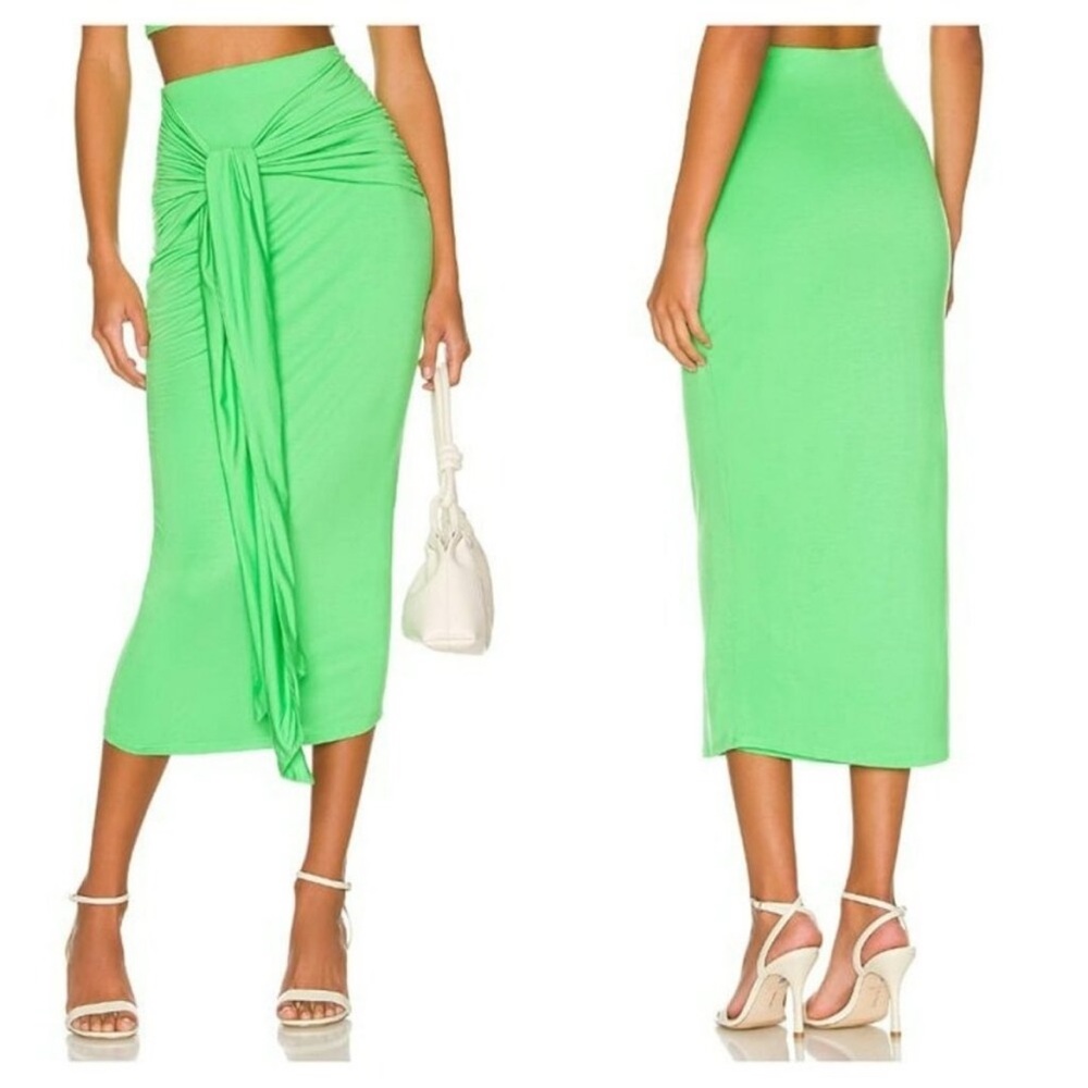 NWT Camila Coelho Pixie Skirt